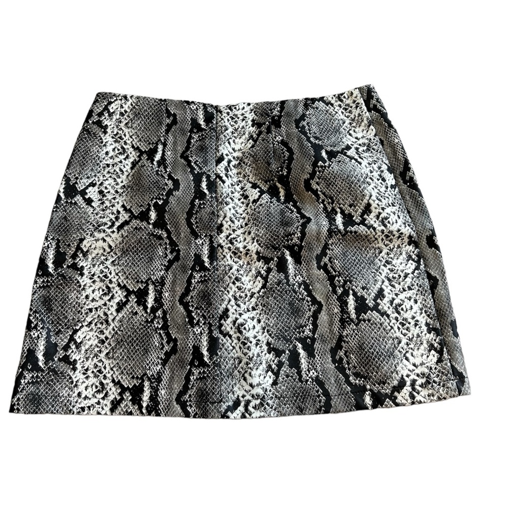 Pleather mini skirt